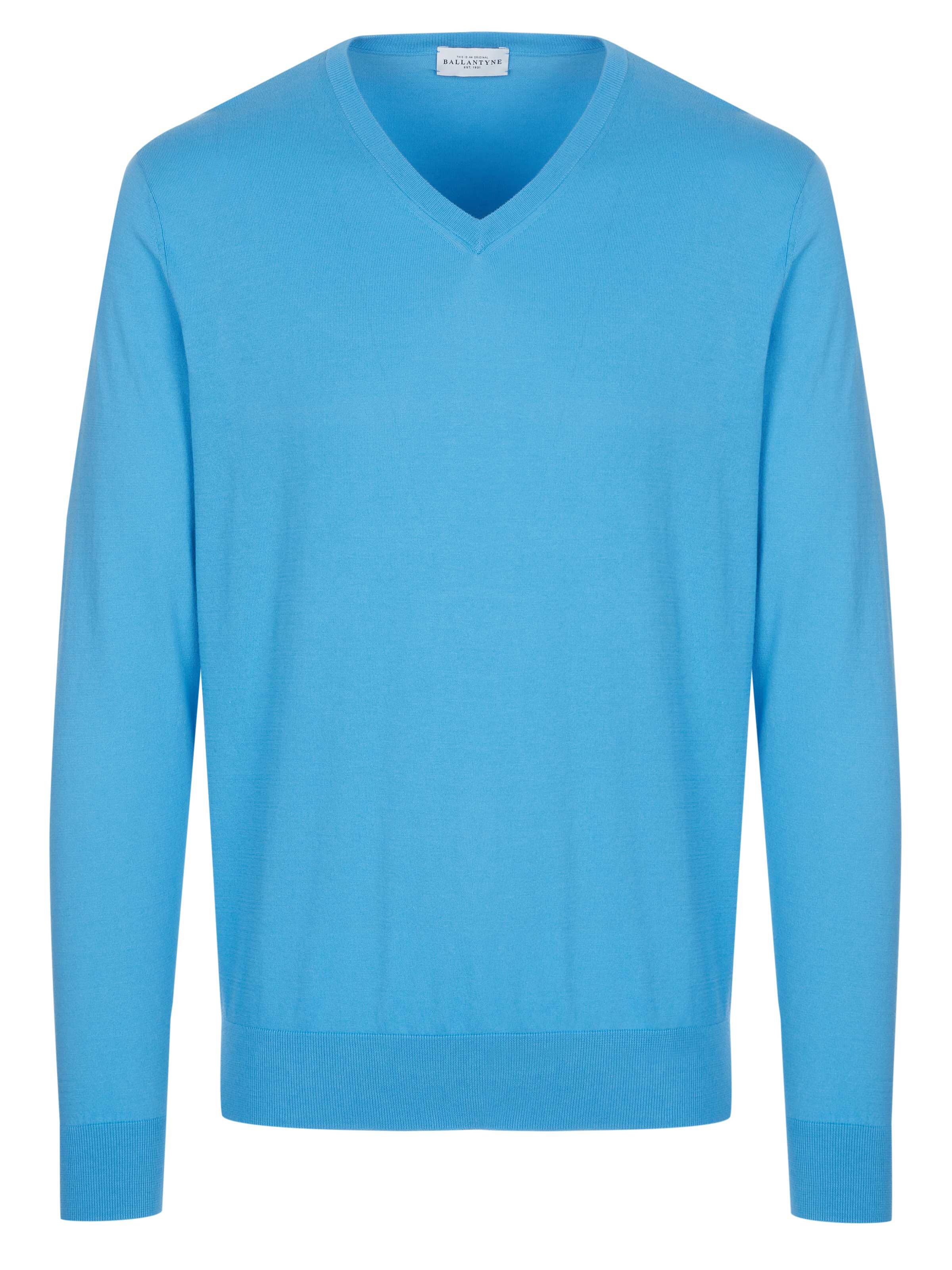 Ballantyne Sweater in Blue: front