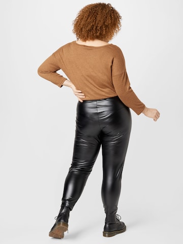 In The Style Curve - Skinny Leggings 'CARYS WHITTAKER' em preto