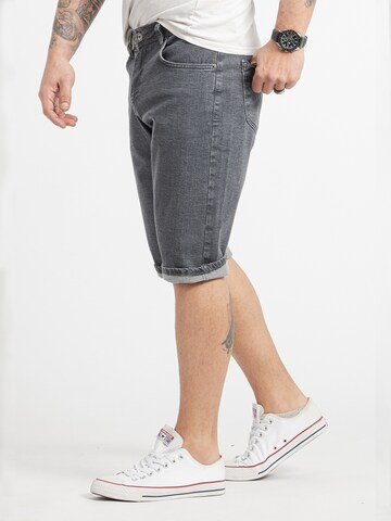 Rock Creek Regular Jeans in Grau