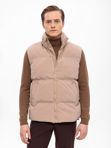 Gilet Antioch en beige : devant