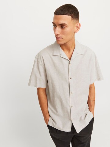 JACK & JONES Comfort fit Button Up Shirt 'JJSummer Resort' in Grey