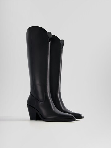 Bershka Cowboy boot in Black