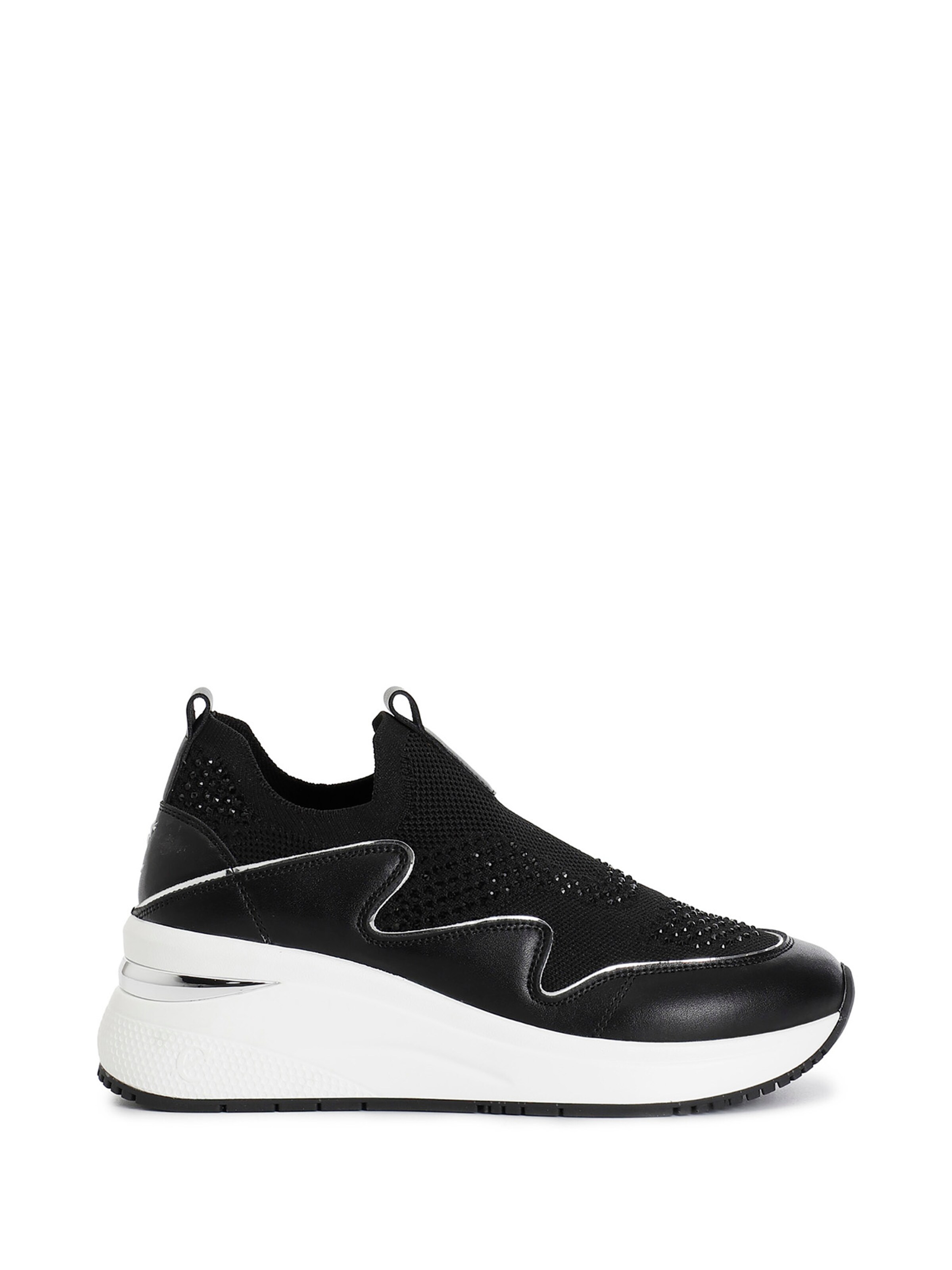 Sneaker bassa di CAFè NOIR in nero