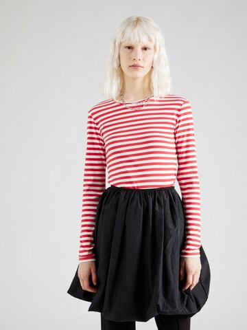 PIECES T-shirt 'PCRuka' i röd: framsida