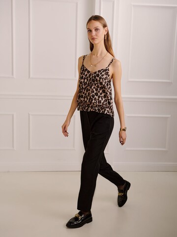 regular Pantaloni di Guido Maria Kretschmer Women in nero