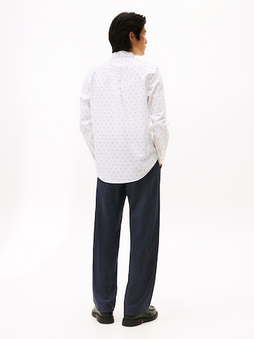 TOMMY HILFIGER Regular fit Ing 'FLEX' - fehér