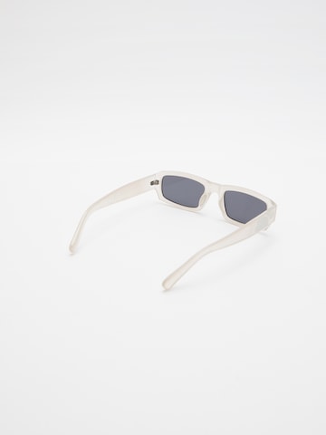 Pull&Bear Sonnenbrille in Grau