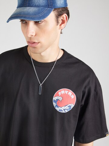 ALPHA INDUSTRIES Тениска 'Japan Wave Warrior' в черно