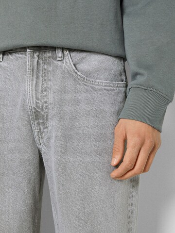 Bershka Regular Jeans in Grey