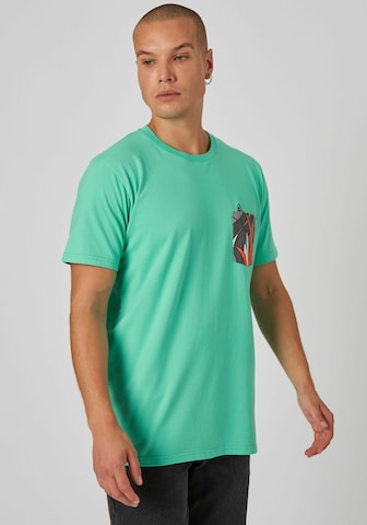 THAT GORILLA BRAND T-shirt 'RAFIKI BISCAY GREEN POCKET' in Groen: voorkant
