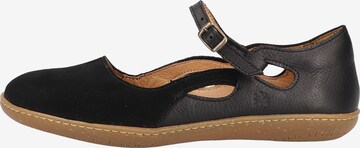 EL NATURALISTA Ballet Flats 'Viajero' in Black