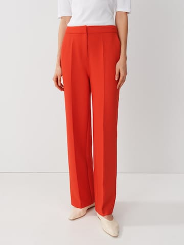 Someday Loose fit Pleated Pants 'Caila' in Red: front