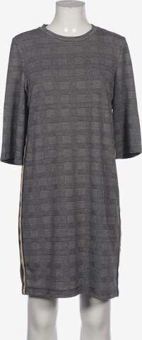 SOAKED IN LUXURY Dress in M in Grey: front