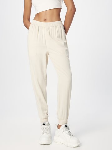 Iriedaily Tapered Broek 'Civic' in Beige: voorkant