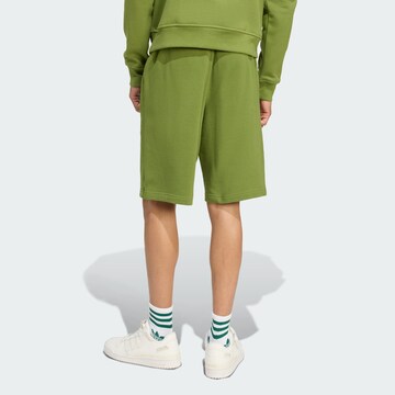 ADIDAS ORIGINALSregular Hlače 'Essentials' - zelena boja