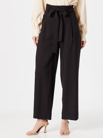 ABOUT YOU Pleat-Front Pants 'Marlena' in Black: front