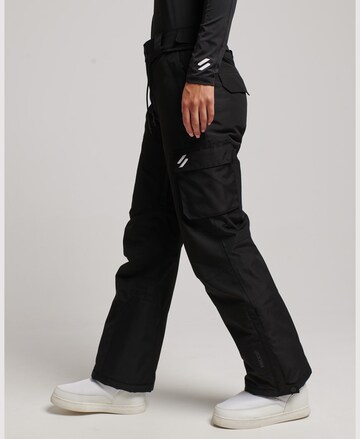 Regular Pantalon de sport 'Ultimate Rescue' Superdry en noir
