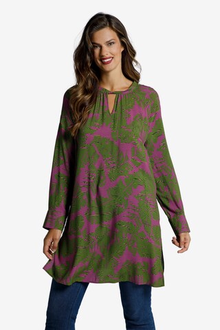 Ulla Popken Tunic in Green: front