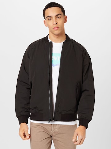 LEVI'S ® Демисезонная куртка 'Filbert Flight Jacket' в Черный: спереди