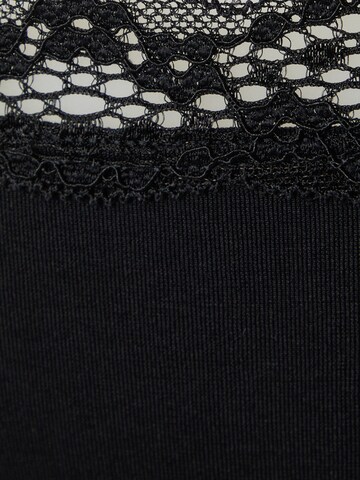 ONLY Carmakoma Στρινγκ 'CARVICKY' σε μαύρο