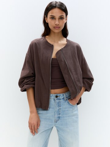 Pull&Bear Prehodna jakna | rjava barva: sprednja stran
