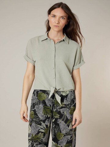 Deeluxe Blouse 'Dabby' in Green: front