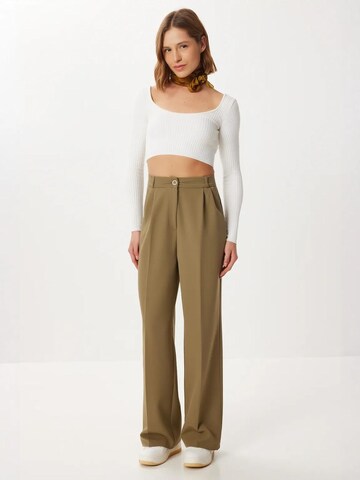 regular Pantaloni di Happiness İstanbul in verde