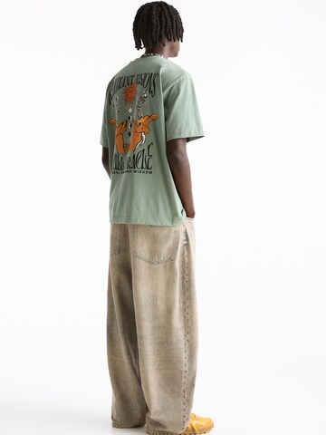 Pull&Bear T-Shirt in Grün