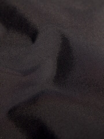 MAMMUT Outdoorjacke ‘Floeberg’ in Schwarz