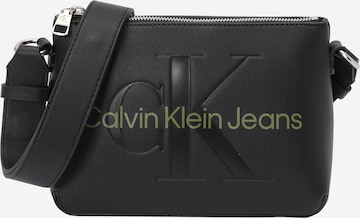 Calvin Klein Jeans Чанта с презрамки в черно: отпред