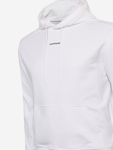 Sweat-shirt Calvin Klein Jeans en blanc