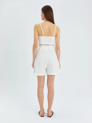 Gonna di MixRay in bianco