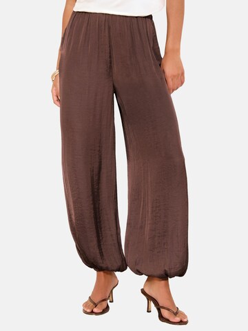 Tapered Pantaloni di Lipsy in marrone: frontale