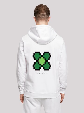 F4NT4STIC Sweatshirt 'Silvester Happy New Year Pixel Kleeblatt' in Wit
