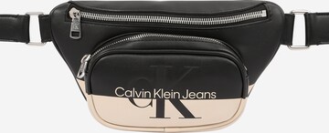 Calvin Klein Jeans Rumpetaske i svart: forside