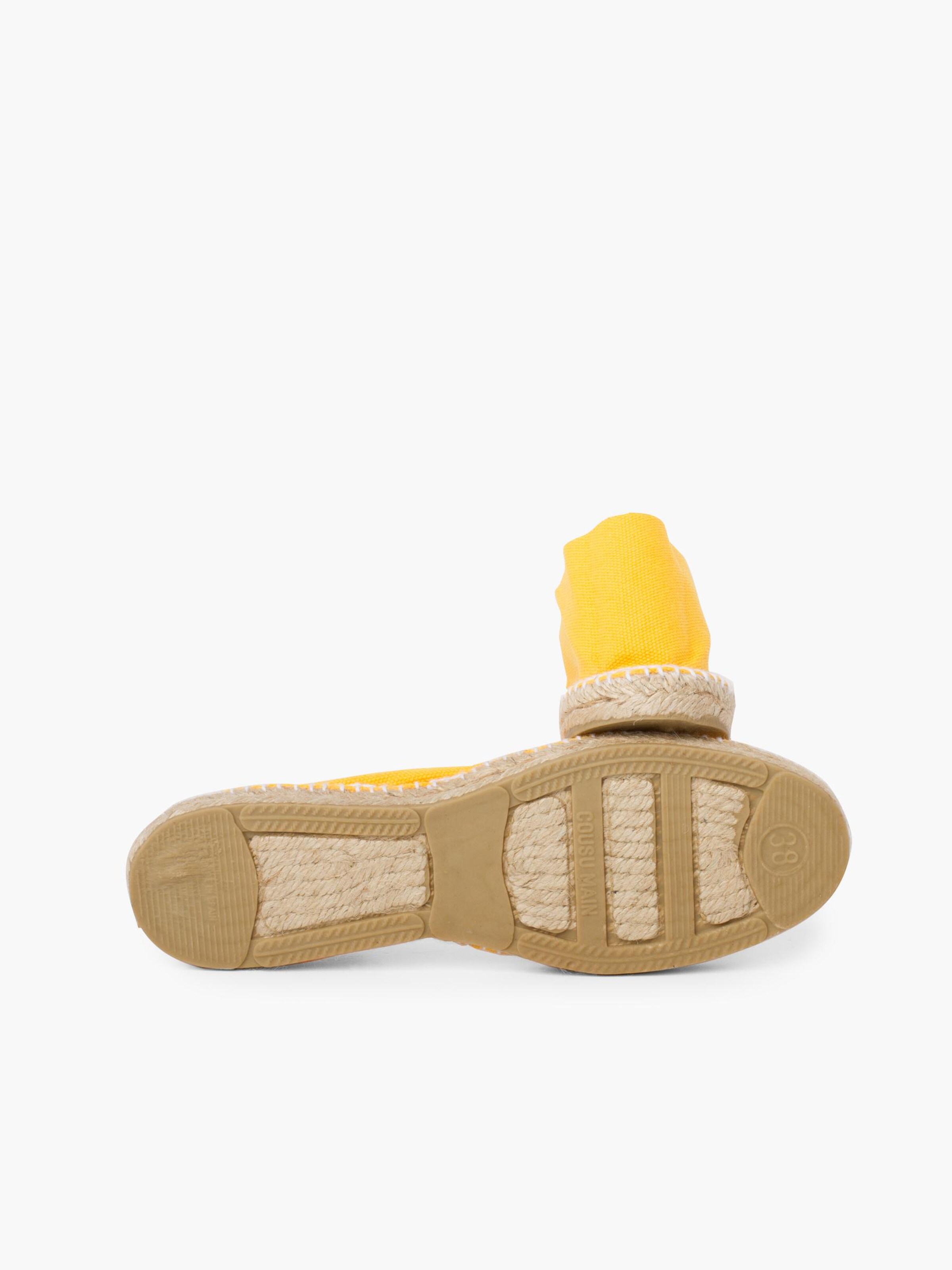 Pisamonas - Sandalias en amarillo
