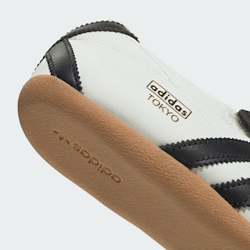 Baskets basses 'Tokyo' ADIDAS ORIGINALS en blanc