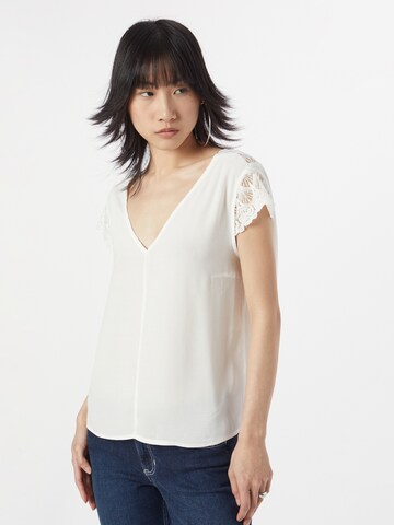 ABOUT YOU Shirt 'Gunda' in White: front