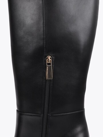 Lola Casademunt - Bota em preto