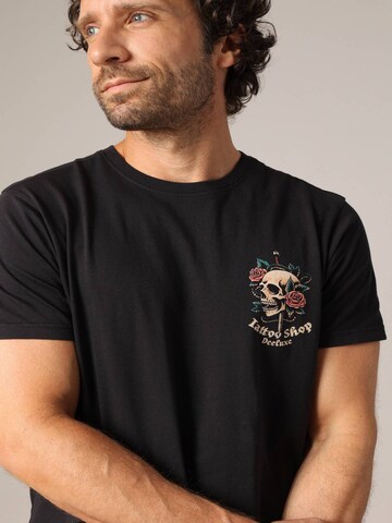 T-Shirt 'TOLUCA' Deeluxe en noir