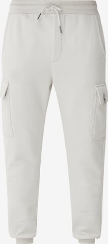QS Tapered Cargo Pants in Grey: front