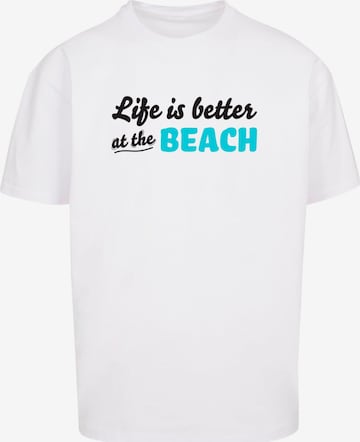 Merchcode Shirt 'Summer - Life Is Better At The Beach' in Wit: voorkant