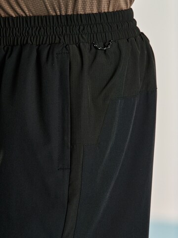 regular Pantaloni funzionali di Next in grigio