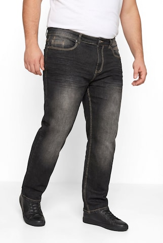 Men Plus Tapered Jeans in Zwart: voorkant