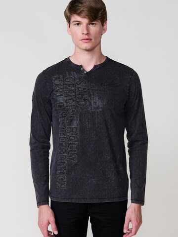 KOROSHI T-shirt i svart: framsida