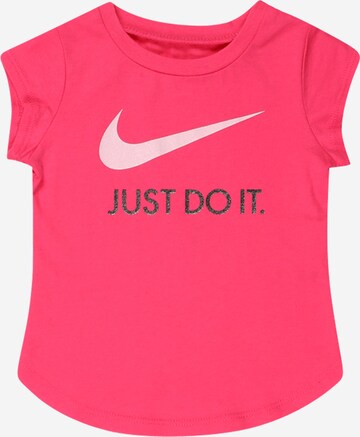 T-Shirt 'SWOOSH' Nike Sportswear en rose : devant