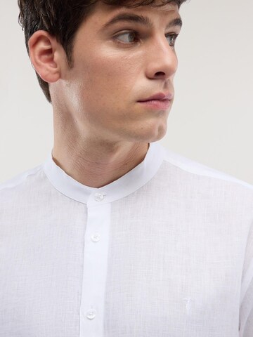 Coupe regular Chemise Trussardi en blanc