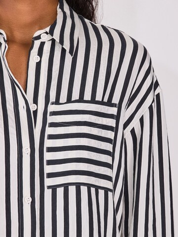 balta Next Palaidinė