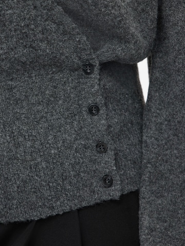 Noisy may Gebreid vest in Grijs