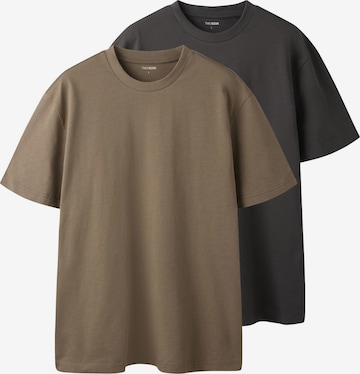 TWO SOON Shirt in Brown: front